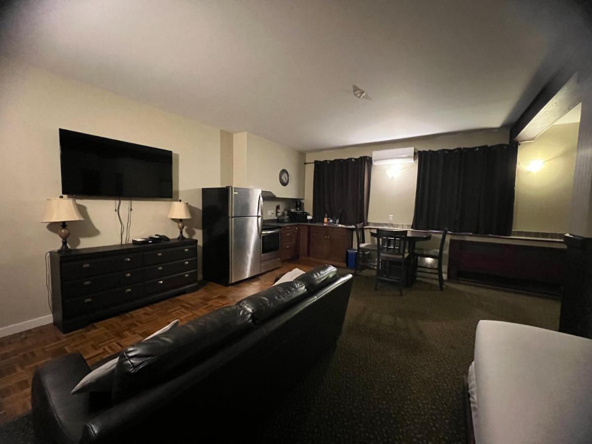 Hotel Wells Gray Clearwater