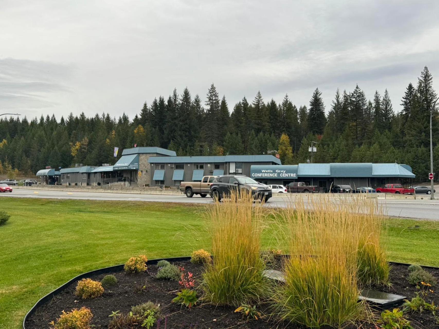 Wells Gray Hotel Clearwater