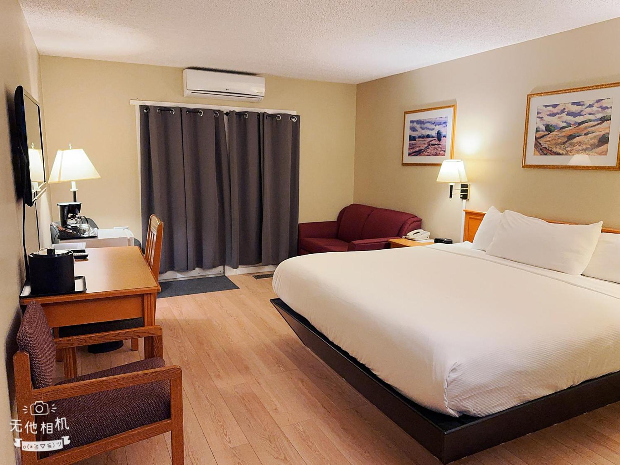 Wells Gray Hotel 3*
